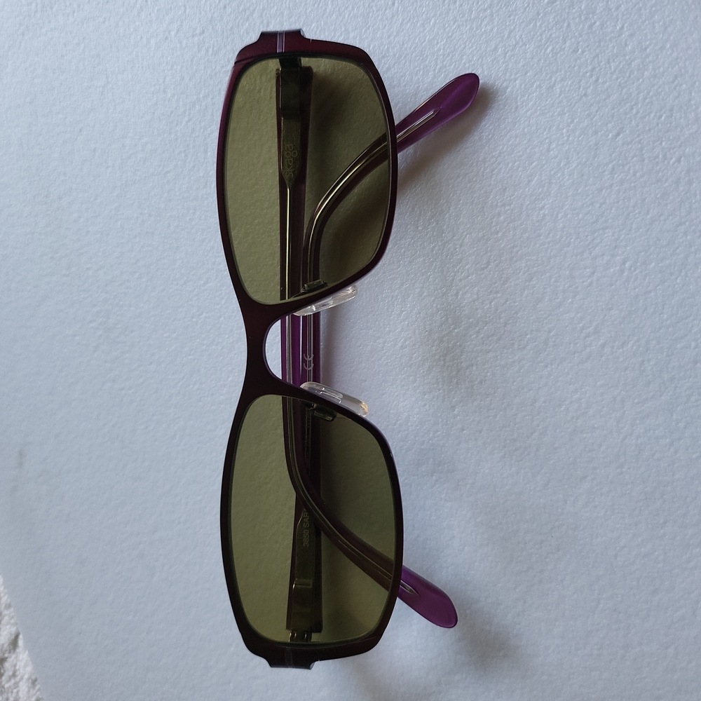 3850 SARA  SAGA TITANIUM 52/16/135 Purple